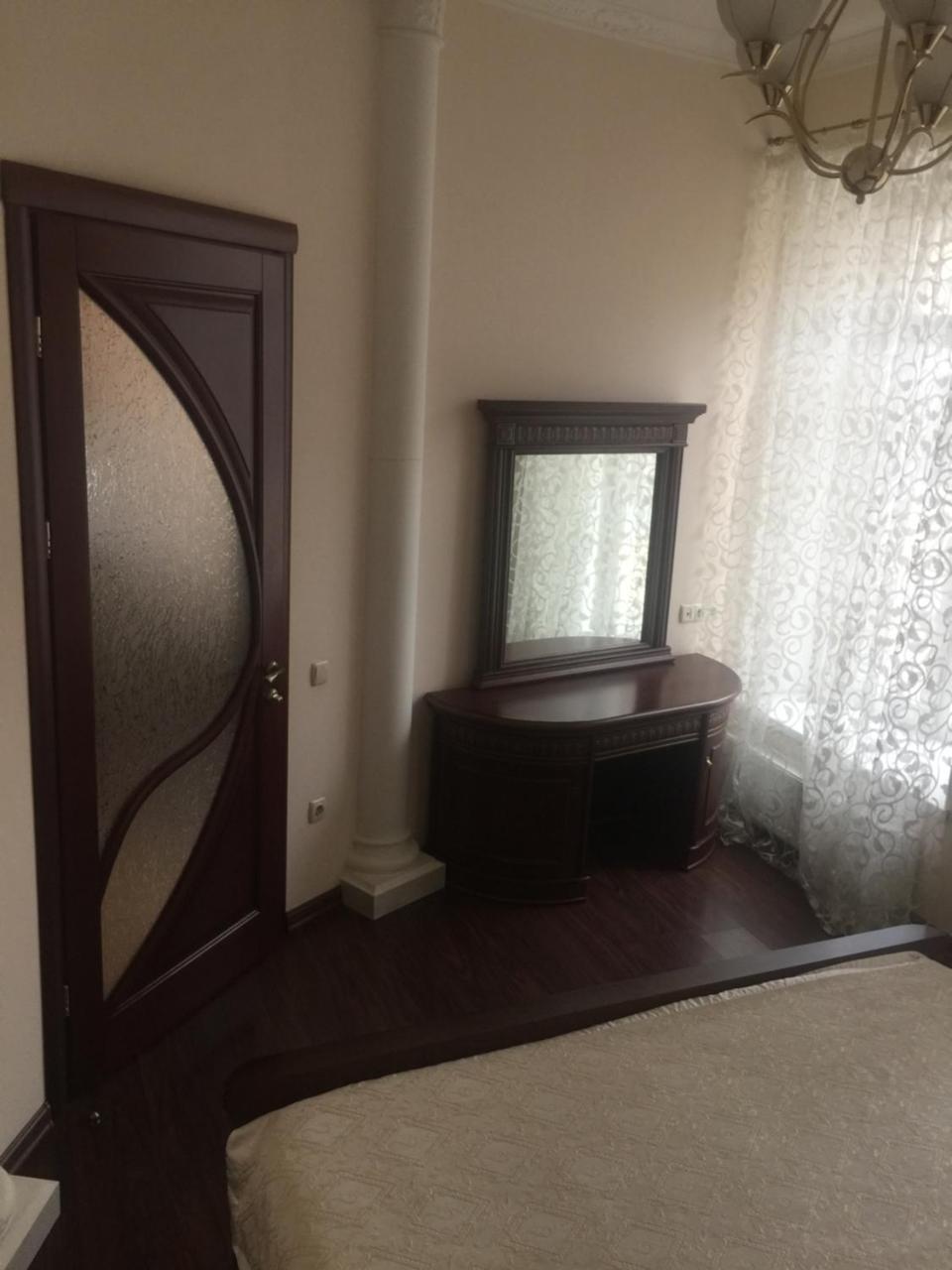 Appartement Cozy Studio Near Greek Square à Odessa Extérieur photo